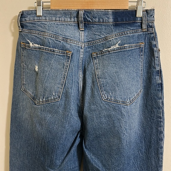 EUC Abercrombie and Fitch Curve Love 90s Straight Ultra High Rise Jeans Ripped - Picture 3 of 4